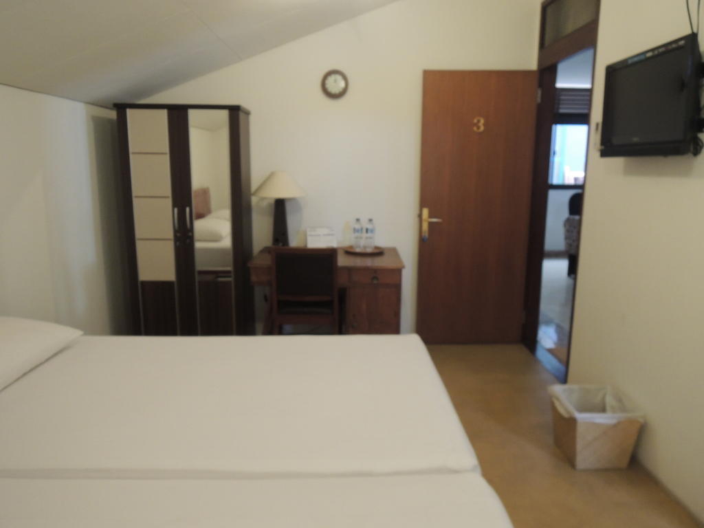Rumah Polonia Guest House 雅加达 客房 照片
